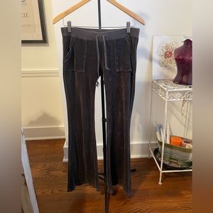Y2K Juicy Coutoure low-rise brown velour sweatpants, size M